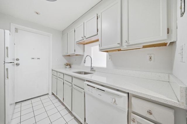 60-R Gibson St B1, Boston, MA 02122