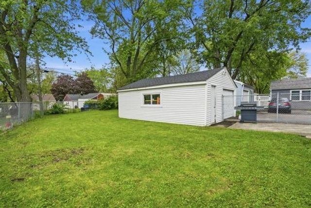 323 S Pettibone Street, Crown Point, IN 46307