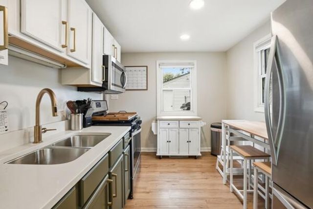 323 S Pettibone Street, Crown Point, IN 46307