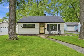 323 S Pettibone Street, Crown Point, IN 46307