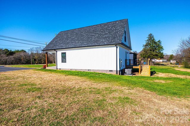 200 N Center Street, Hildebran, NC 28637