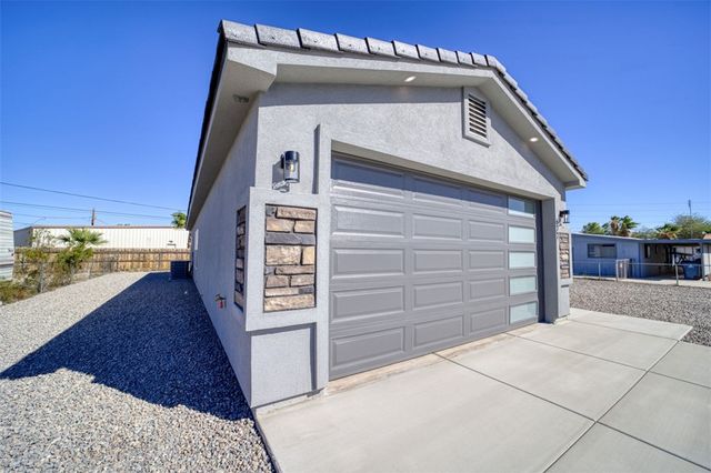 677 Cherry Blossom Lane, Bullhead City, AZ 86442