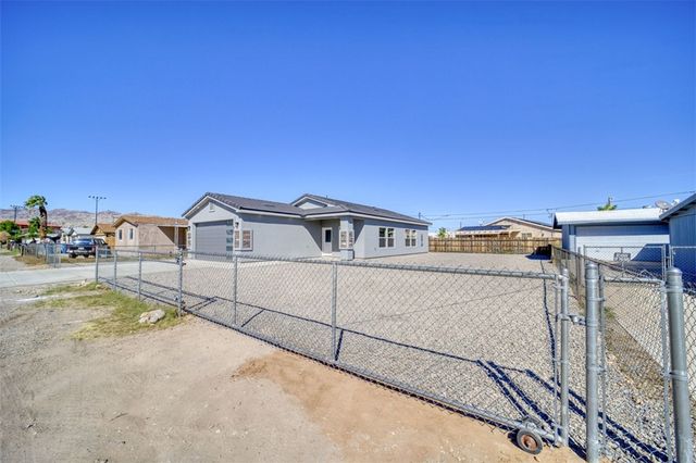 677 Cherry Blossom Lane, Bullhead City, AZ 86442