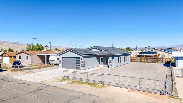 677 Cherry Blossom Lane, Bullhead City, AZ 86442