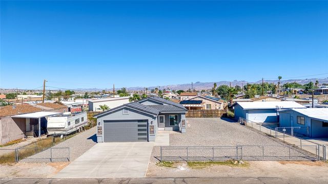 677 Cherry Blossom Lane, Bullhead City, AZ 86442