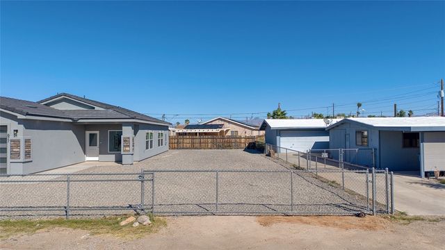 677 Cherry Blossom Lane, Bullhead City, AZ 86442