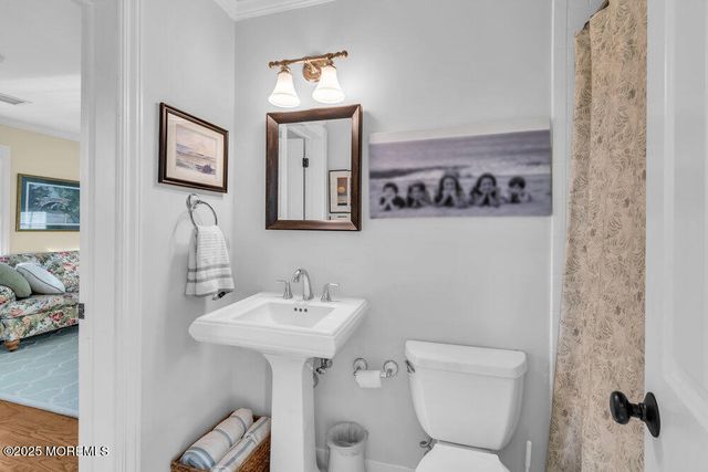 17 Bingham Avenue, Rumson, NJ 07760