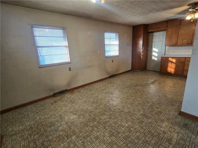 2806 N River Boulevard, Independence, MO 64050