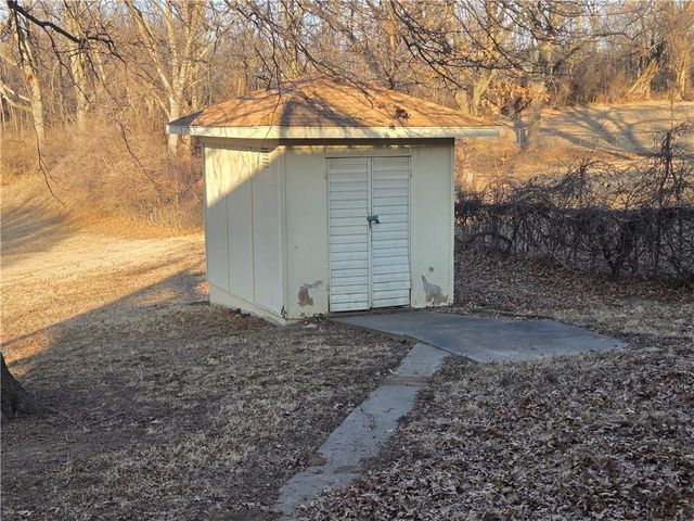 2806 N River Boulevard, Independence, MO 64050