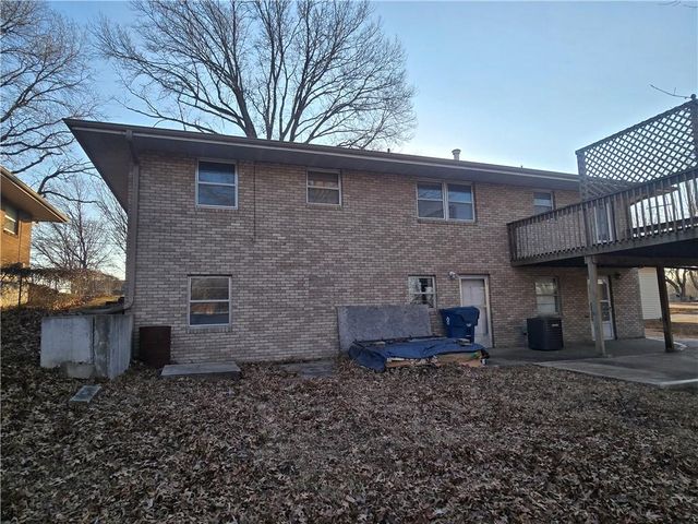 2806 N River Boulevard, Independence, MO 64050