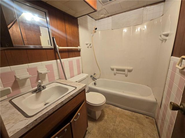 2806 N River Boulevard, Independence, MO 64050