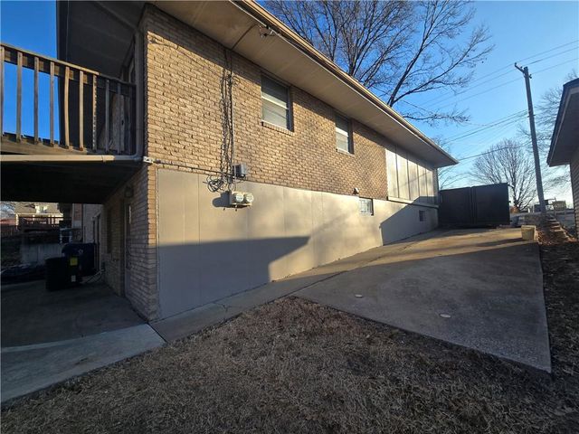 2806 N River Boulevard, Independence, MO 64050