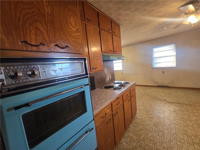 2806 N River Boulevard, Independence, MO 64050