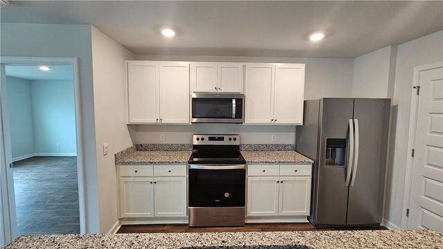 511 Autums Wood Circle, Brunswick, GA 31525