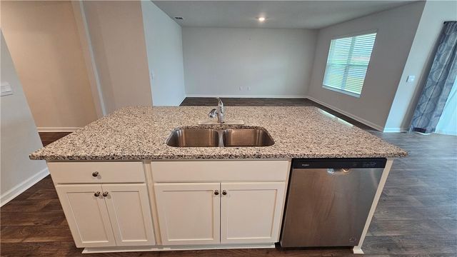 511 Autums Wood Circle, Brunswick, GA 31525