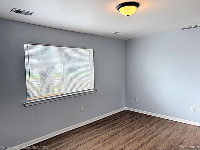 31905 Saginaw Court, Westland, MI 48186