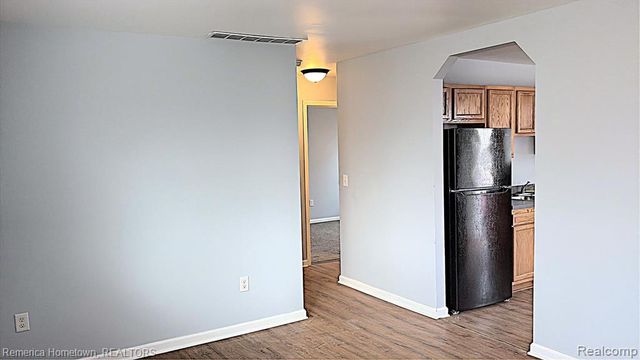 31905 Saginaw Court, Westland, MI 48186