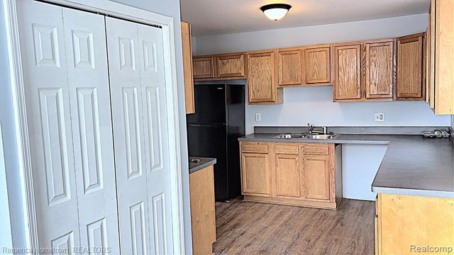 31905 Saginaw Court, Westland, MI 48186