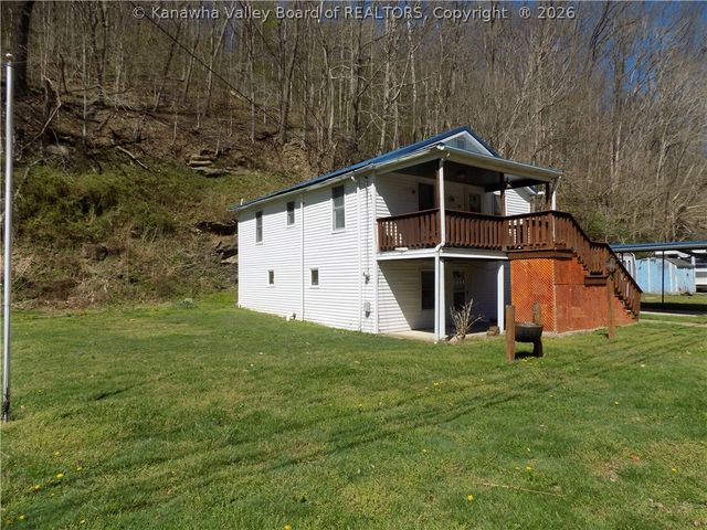 1823 Witcher Road, Belle, WV 25015