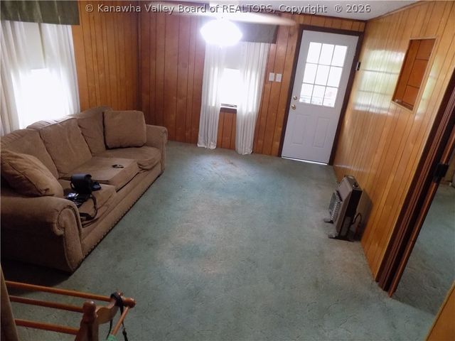 1823 Witcher Road, Belle, WV 25015