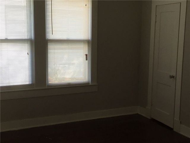 442 W Suffolk Avenue, Dallas, TX 75208
