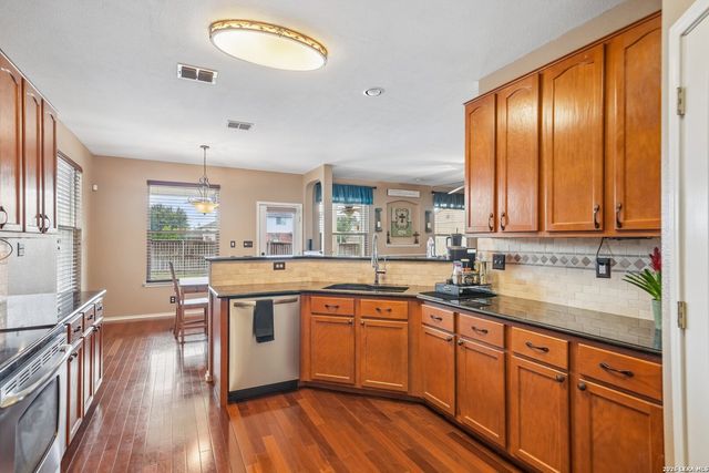 113 Crimson Tree, Cibolo, TX 78108
