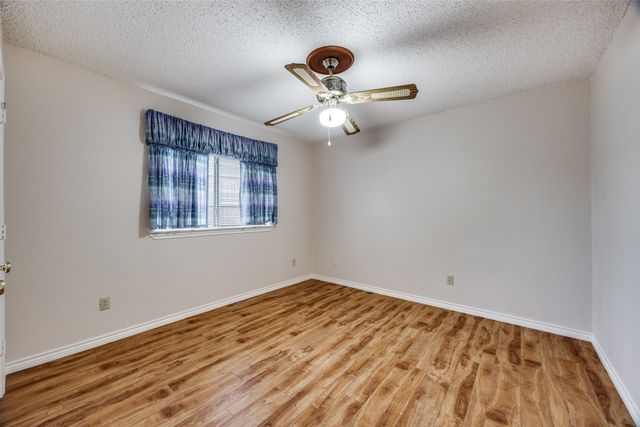 2516 Copper Creek Lane, Carrollton, TX 75006