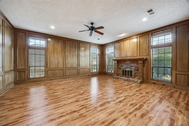 2516 Copper Creek Lane, Carrollton, TX 75006