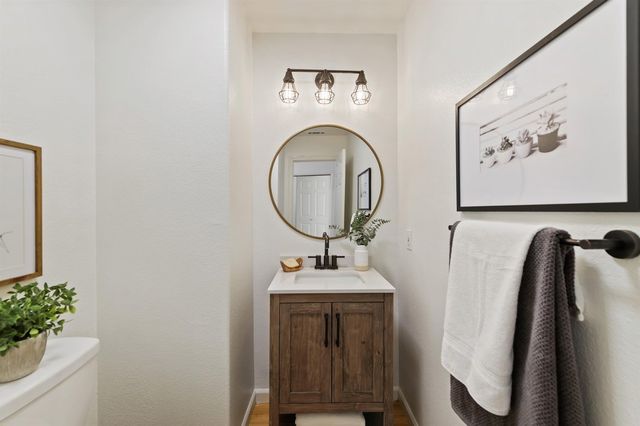 3989 Strafford Ct, Dublin, CA 94568