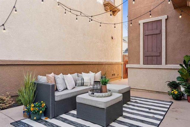 3989 Strafford Ct, Dublin, CA 94568