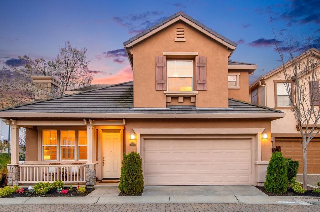 3989 Strafford Ct, Dublin, CA 94568