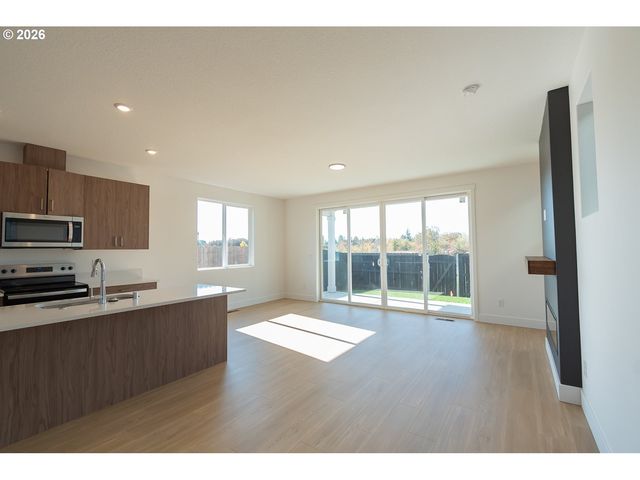 2430 Sw 5TH Pl, Battle Ground, WA 98604