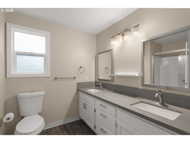 11484 Se 129TH Ave, Happy Valley, OR 97086