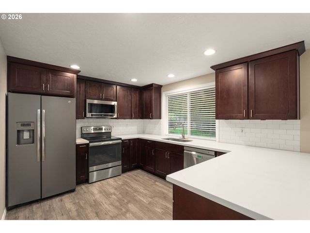 11484 Se 129TH Ave, Happy Valley, OR 97086