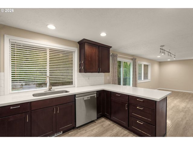 11484 Se 129TH Ave, Happy Valley, OR 97086