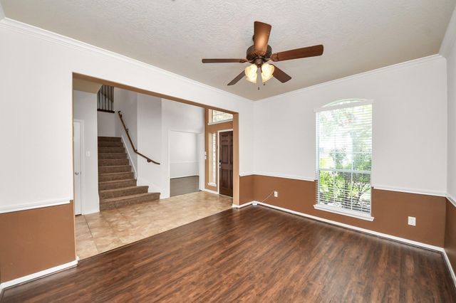 704 White Oak Pointe, League City, TX 77573