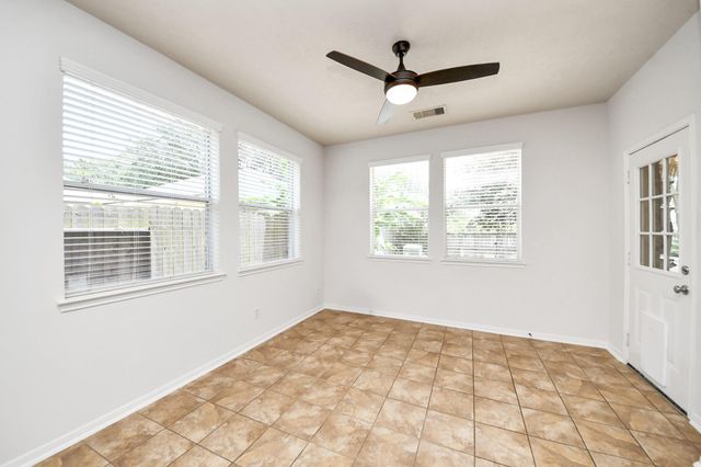 704 White Oak Pointe, League City, TX 77573