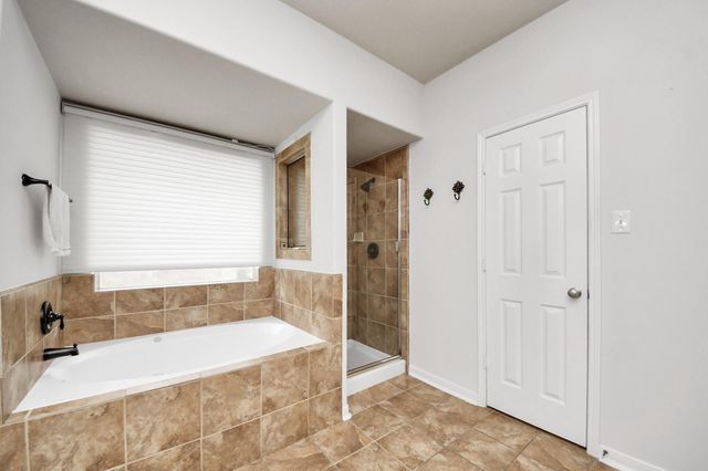 704 White Oak Pointe, League City, TX 77573