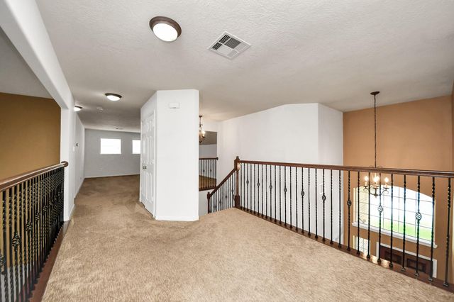 704 White Oak Pointe, League City, TX 77573