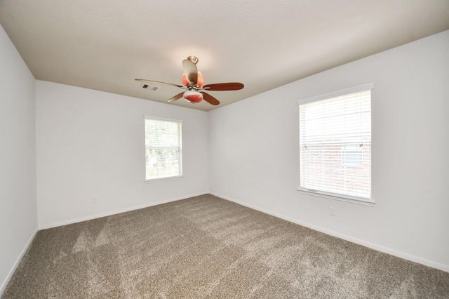 704 White Oak Pointe, League City, TX 77573