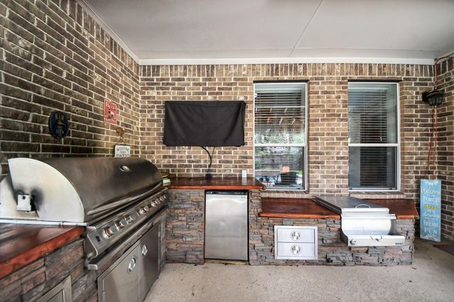 704 White Oak Pointe, League City, TX 77573