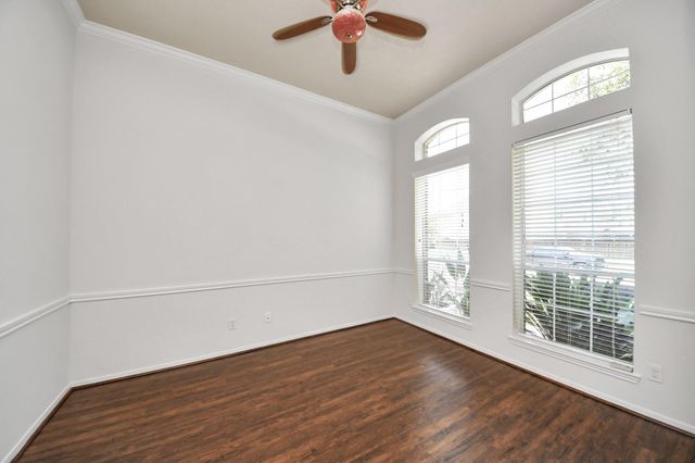 704 White Oak Pointe, League City, TX 77573