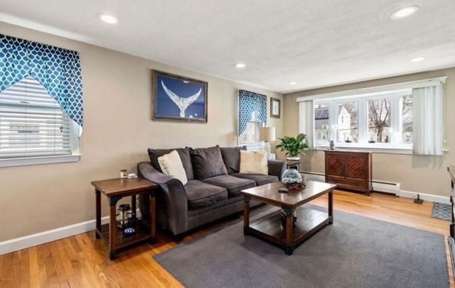 15 Farrin St 0, Boston, MA 02136