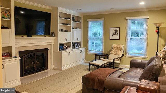 8224 LAKENHEATH WAY, Potomac, MD 20854