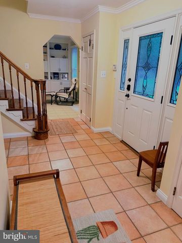 8224 LAKENHEATH WAY, Potomac, MD 20854