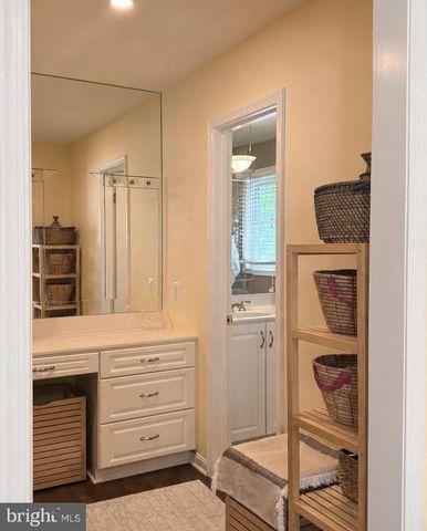 8224 LAKENHEATH WAY, Potomac, MD 20854