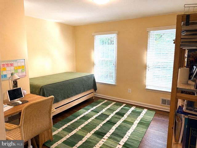 8224 LAKENHEATH WAY, Potomac, MD 20854