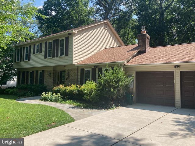 8224 LAKENHEATH WAY, Potomac, MD 20854