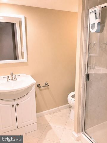 8224 LAKENHEATH WAY, Potomac, MD 20854