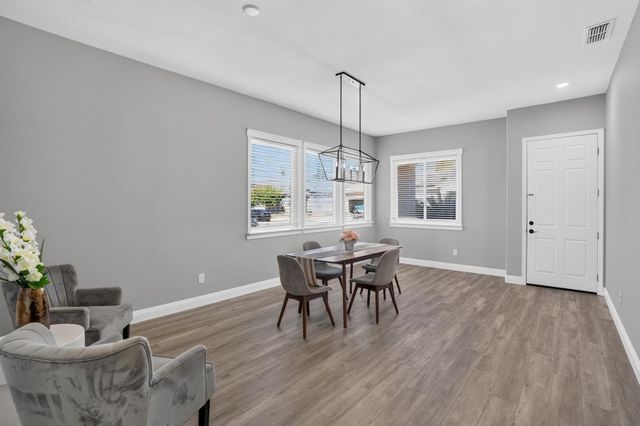 59 Jarvis Cir, Sacramento, CA 95834